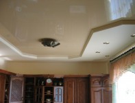 гипсокартон плюс натяжной потолок на кухне